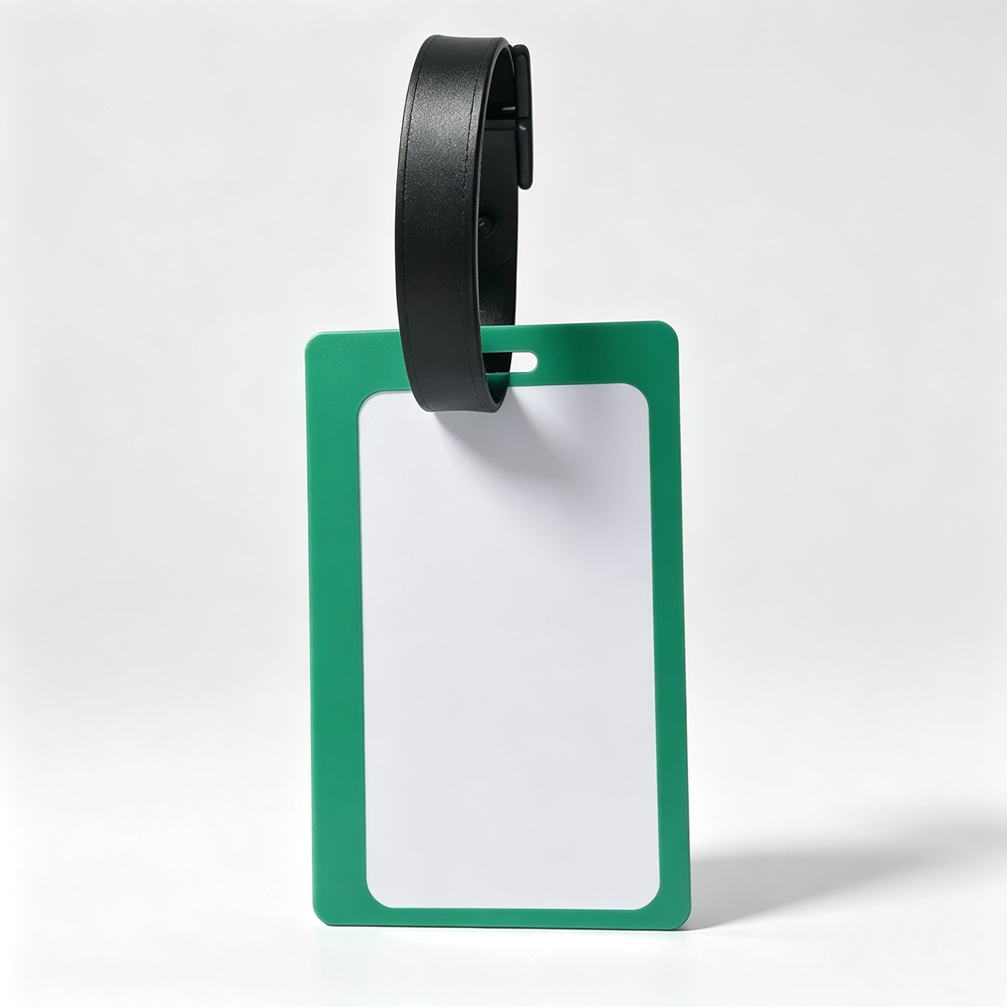 Single-piece luggage tag